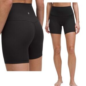 Lululemon | Align High-Rise Ribbed Short 6"
Black